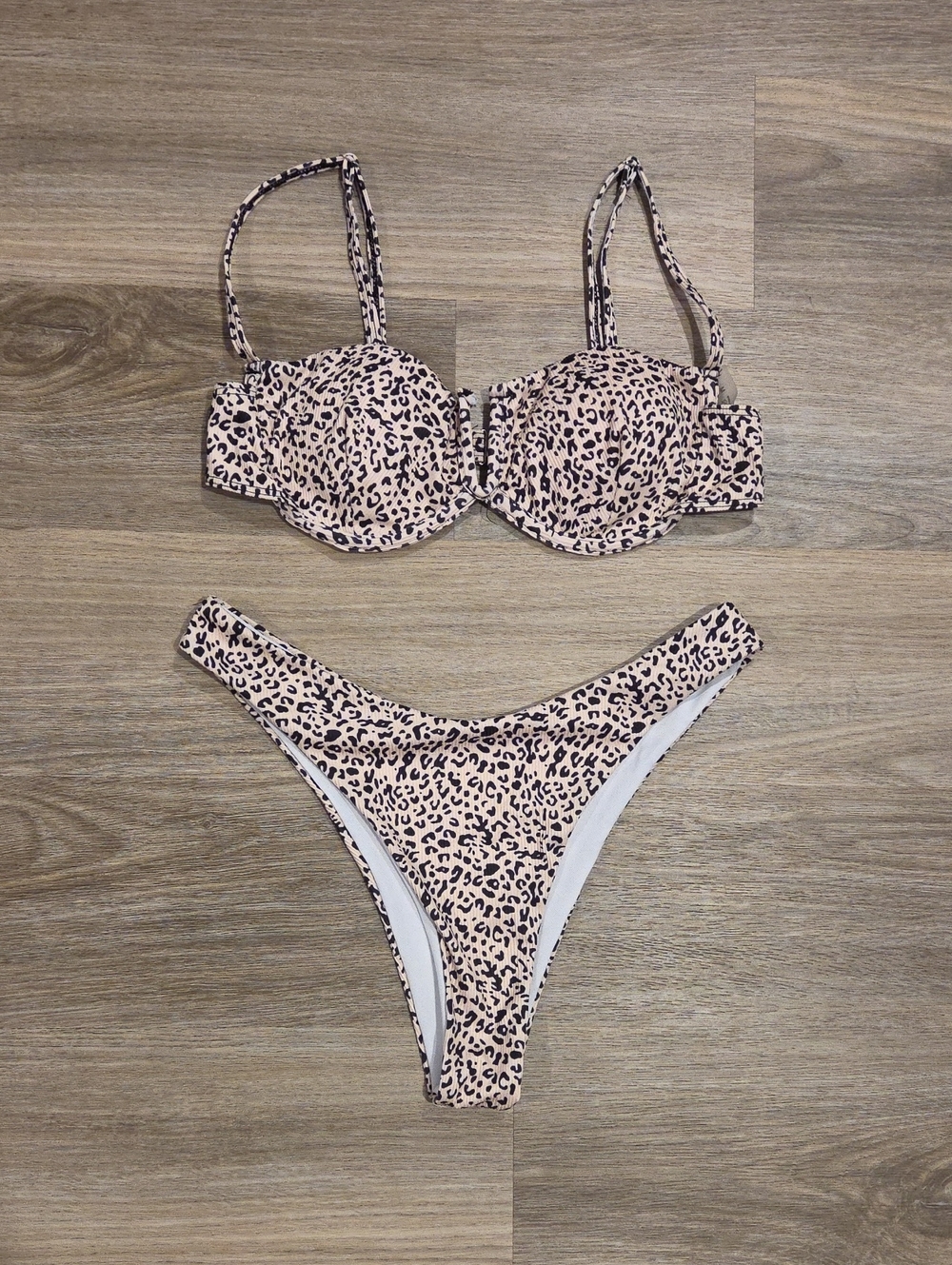 Women's Leopard Print Underwire Bikini Set - Cream & Black Size Medium